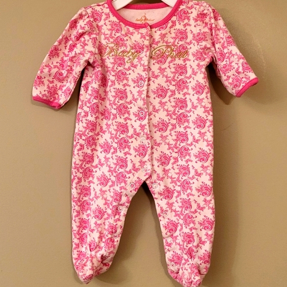 Baby Phat pink paisley print sleeper/footie - Picture 1 of 5